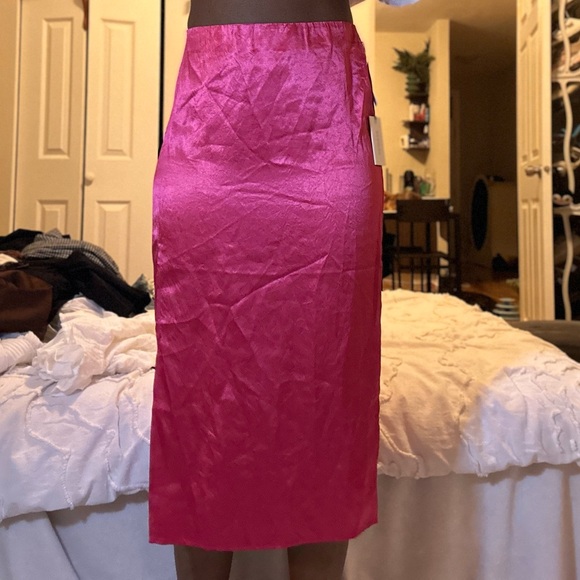 Babaton
Eames Skirt - Picture 5 of 7